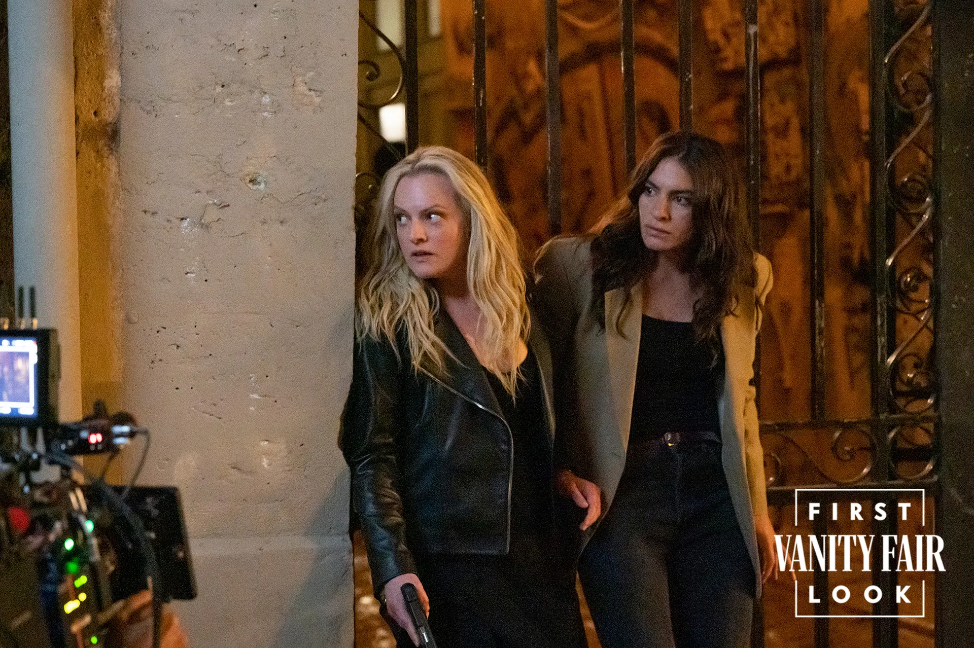 Шпигунський серіал «Вуаль» із Елізабет Мосс вийде у квітні — Vanity Fair показав перші кадри шоу