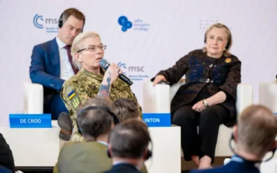«Війна — ненаситна сука». Потужна промова парамедикині Юлії «Тайри» Паєвської в Мюнхені