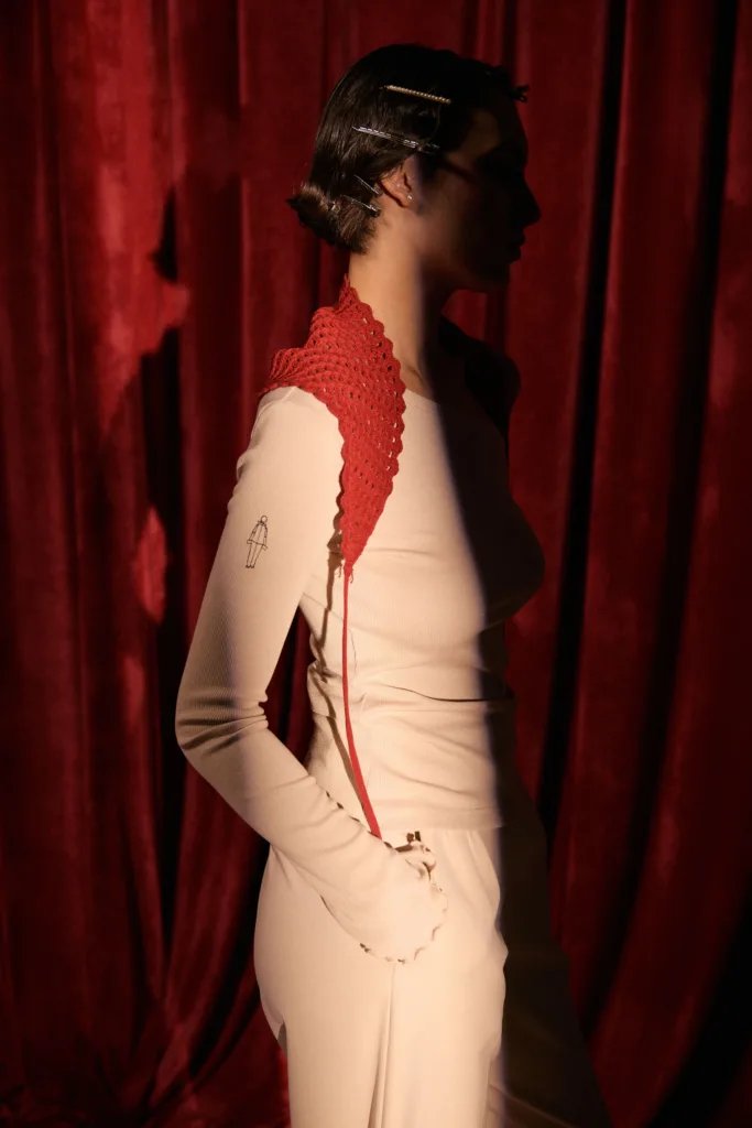 Бренд byMe представив колекцію-оду Лесю Курбасу та його театру «Березіль»