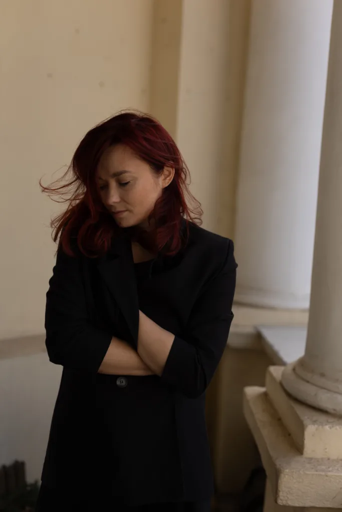 «Я втомилася від того, як жінок виснажує та заганяє в кут вигадана необхідність бути ідеальною». Ольга Музикант про створення Fabulous Skincare та стосунки зі шкірою