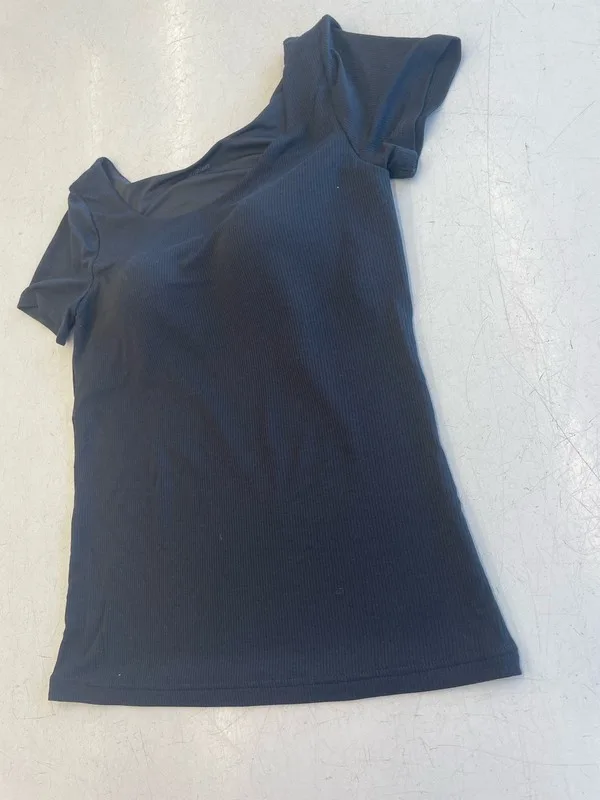 Японська поліція не дозволяє затриманим жінкам носити бюстгальтери — підозрювані говорять про приниження