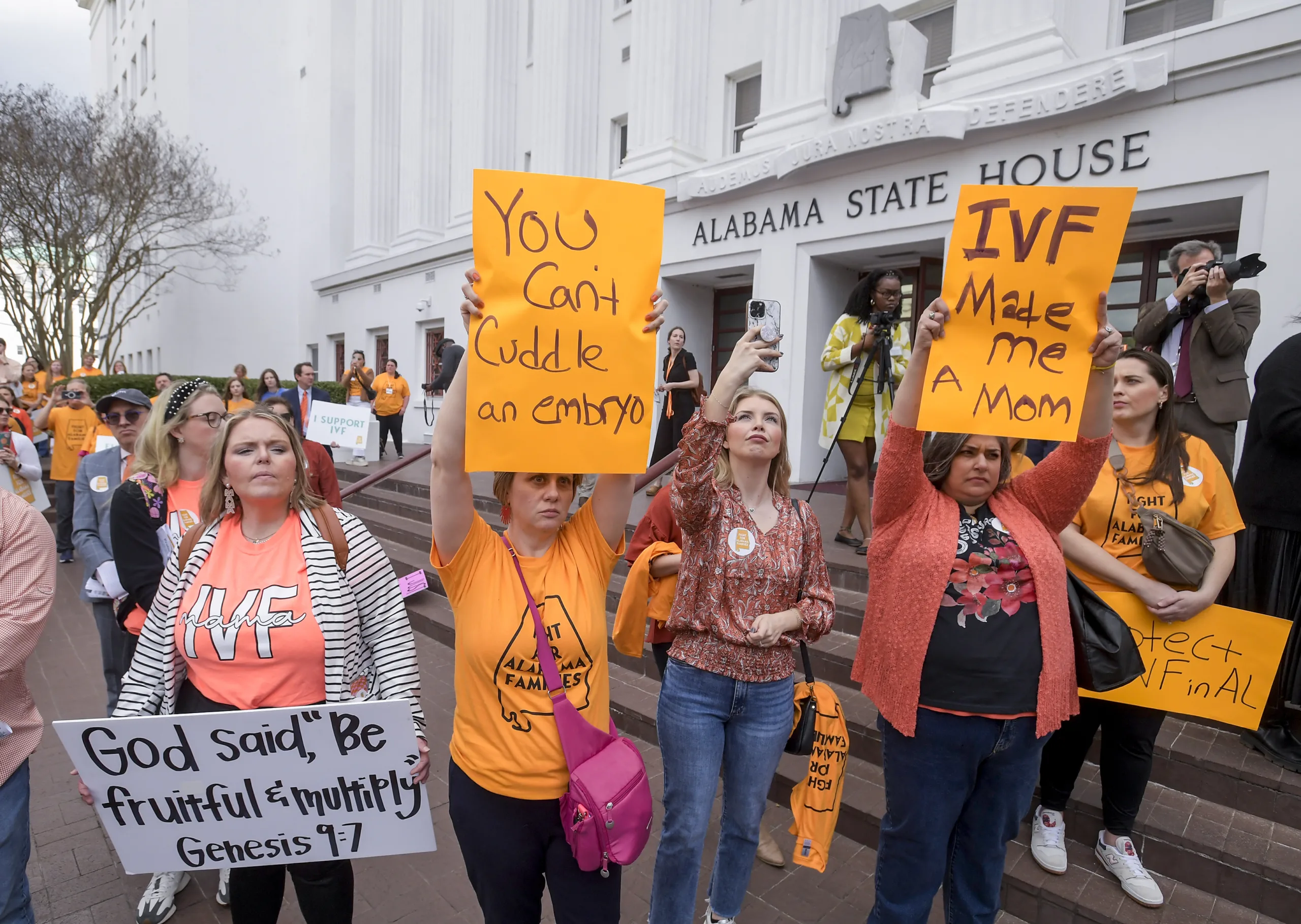 В Алабамі ухвалили закон про захист від судових позовів лікарів та клінік, які надають послугу ЕКЗ