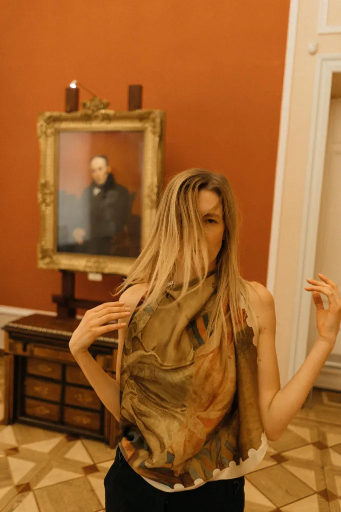 Бренд OLIZ випустив лімітовану колекцію хусток «Шевченко» до 210-річчя видатного поета та художника