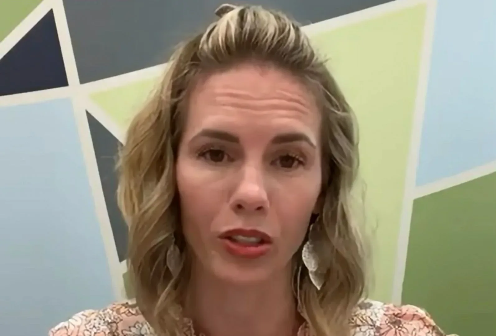 У США авторку YouTube-каналу про батьківство засудили за насильство над дітьми: прокуратура оприлюднила її щоденники з описами знущань