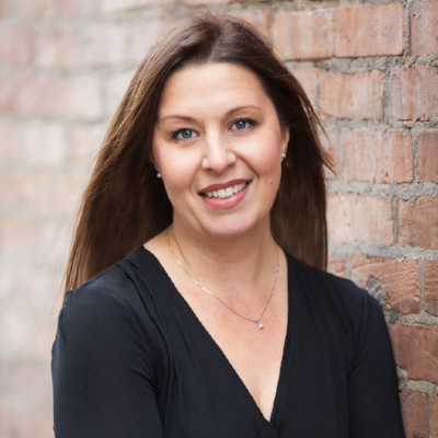 У Канаді випустили срібну монету у формі писанки — дизайнеркою стала українська діаспорянка Таня Микитюк 2 У Канаді випустили срібну монету у формі писанки — дизайнеркою стала українська діаспорянка Таня Микитюк