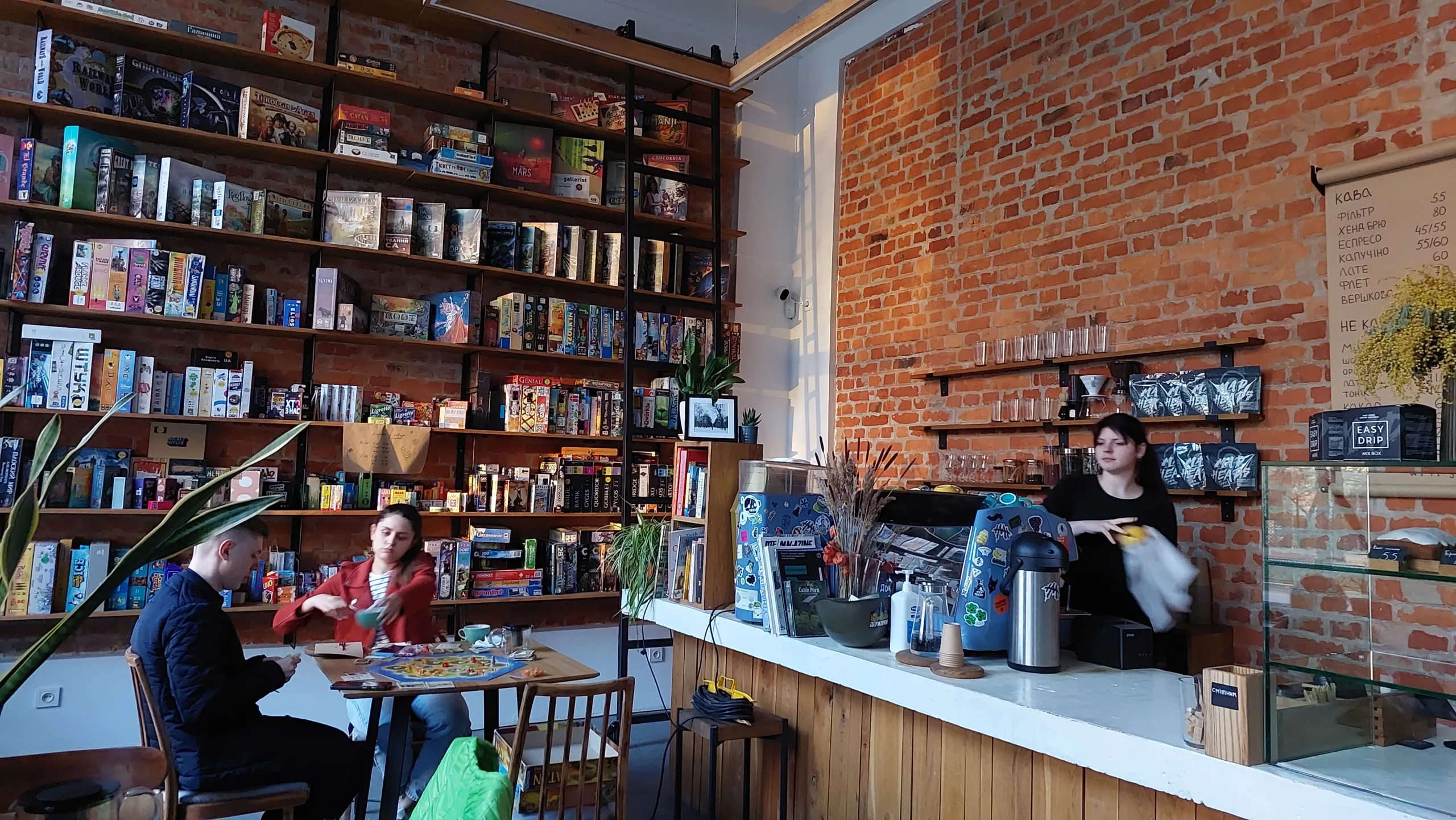 У місті літають КАБи і метелики