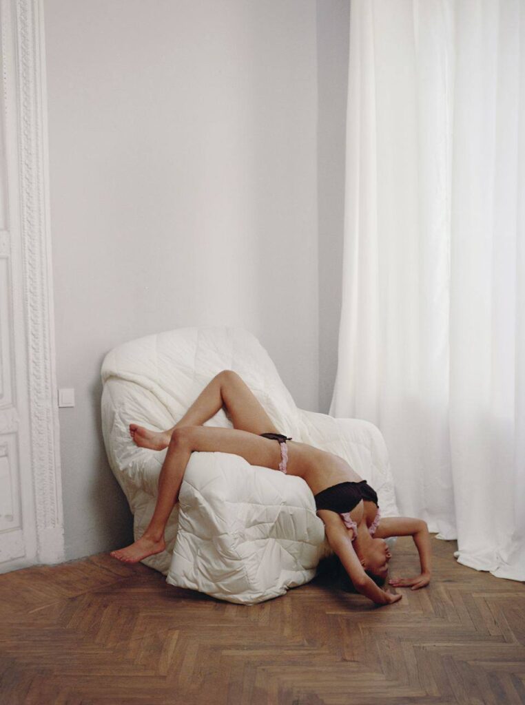 LONDI представив нову колекцію How to sleep, в якій переосмислив поняття одягу для сну та відпочинку