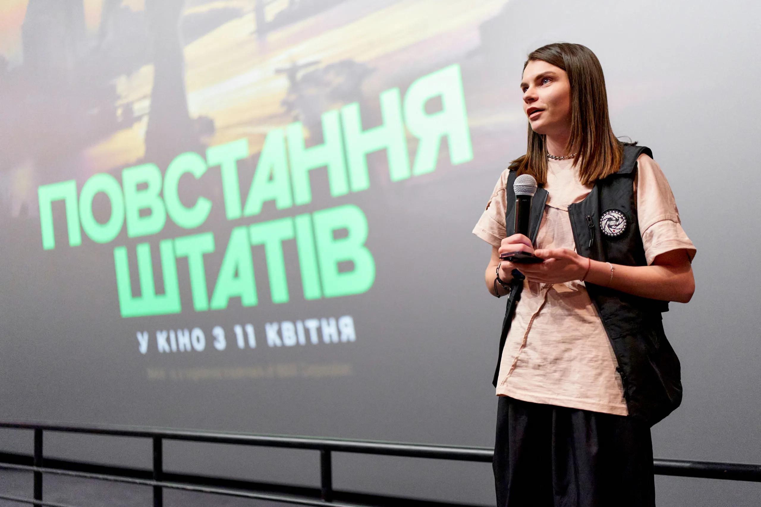 Воєнні фотографки: жінки, які фіксують життя в Україні під обстрілами