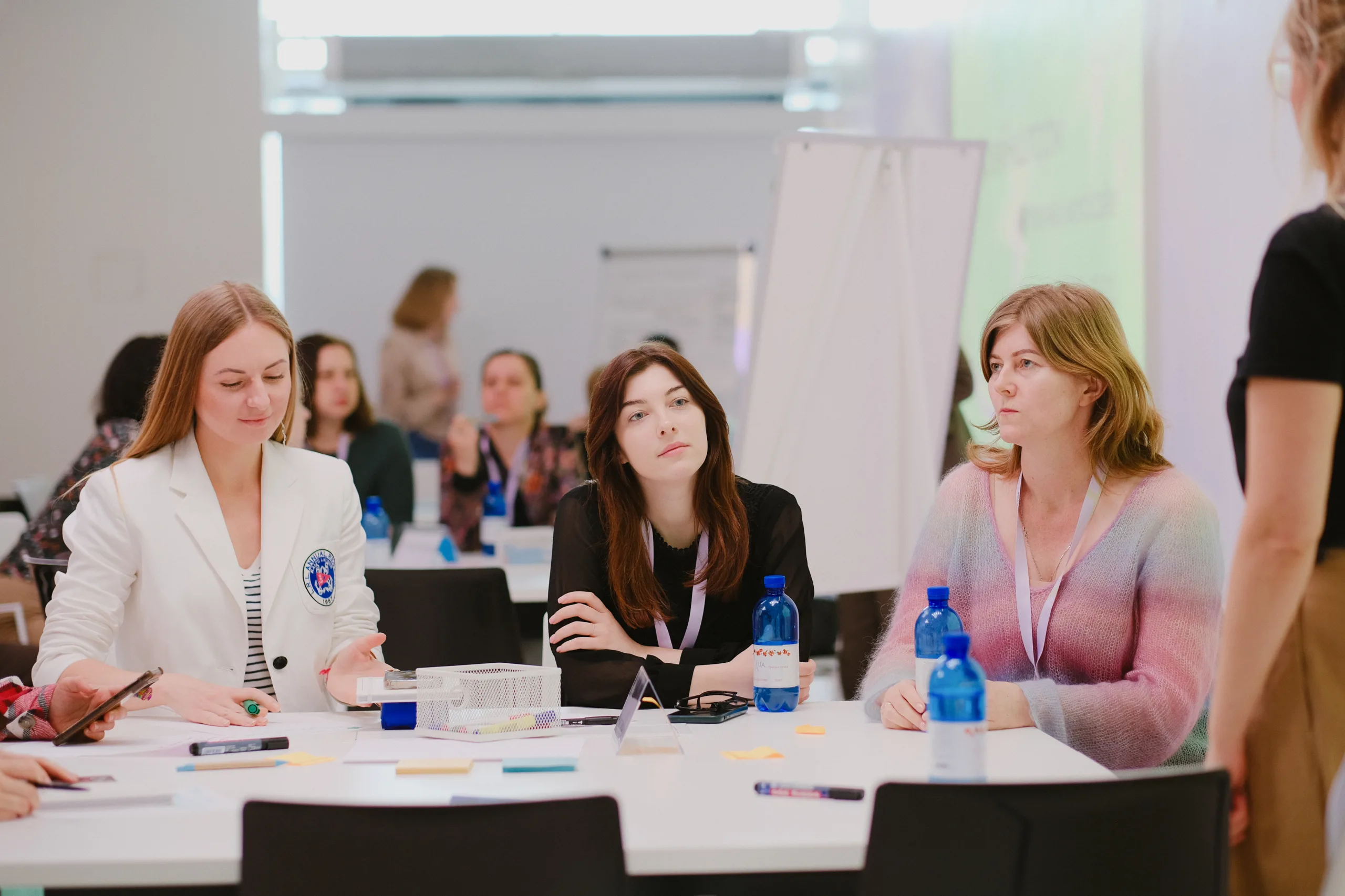 В Україні стартував конкурс проєктів у сфері розширення можливостей для жінок — найкращі отримають по $5000