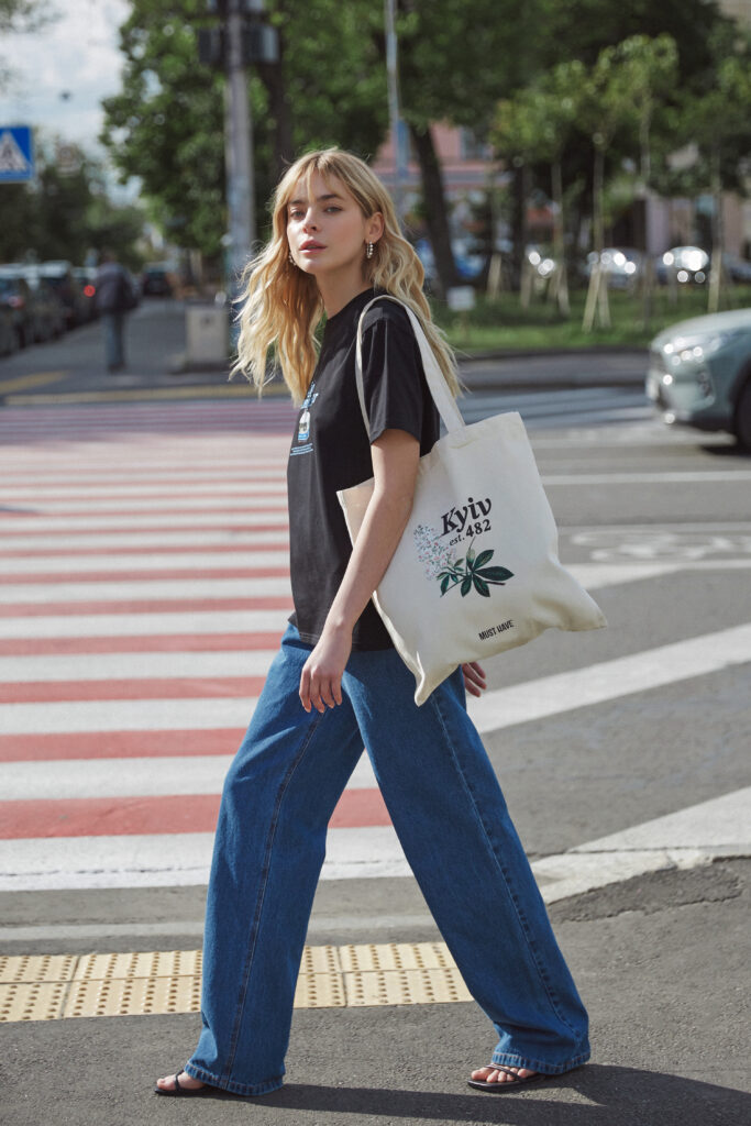 «Побачення з Києвом»: MustHave створив тематичний дроп до Дня міста