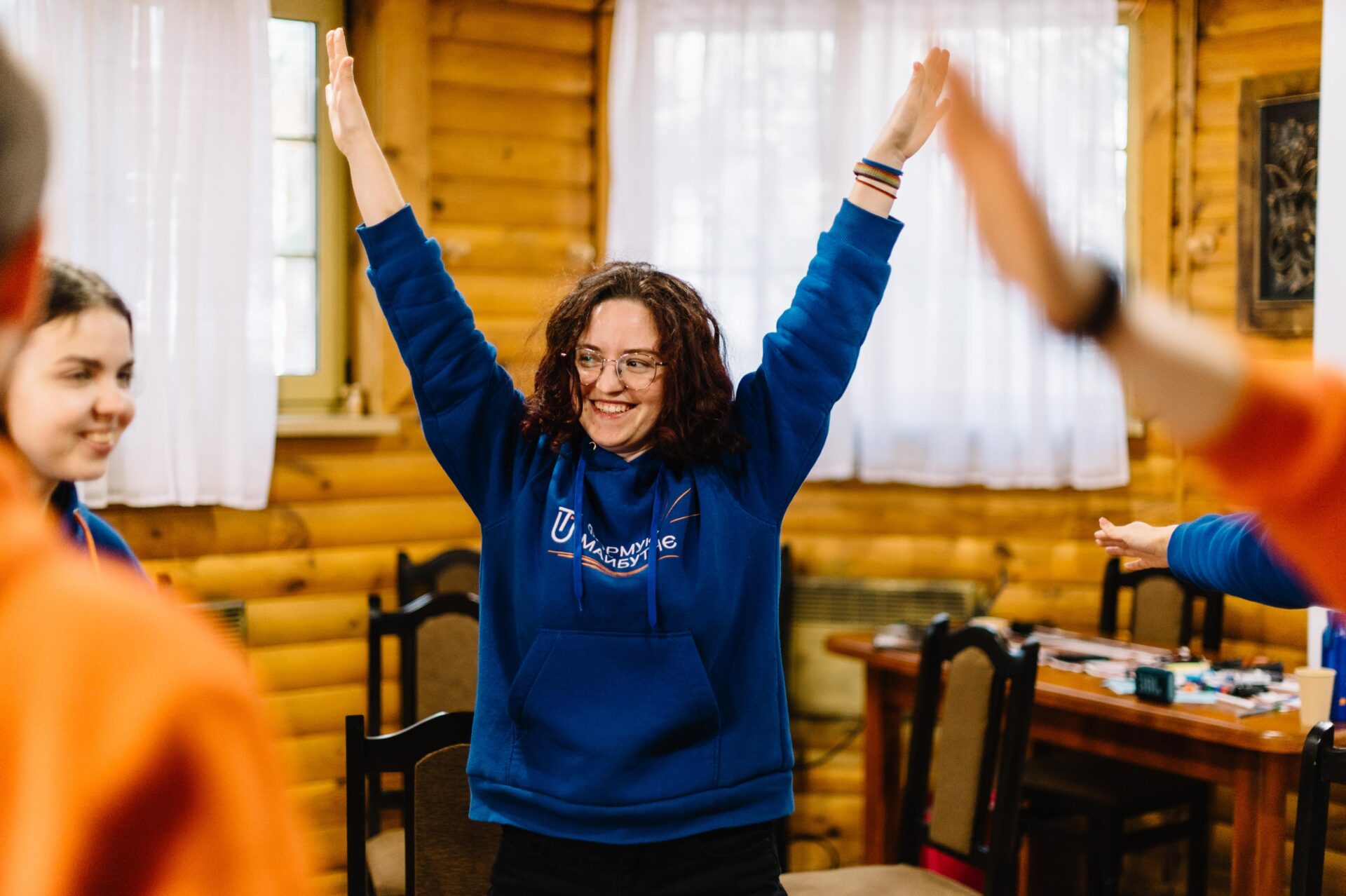 «Задавала розробити біо профілю в інстаграмі письменника, якого вивчали». Історії жінок, які змінили фах під час війни та поїхали вчителювати