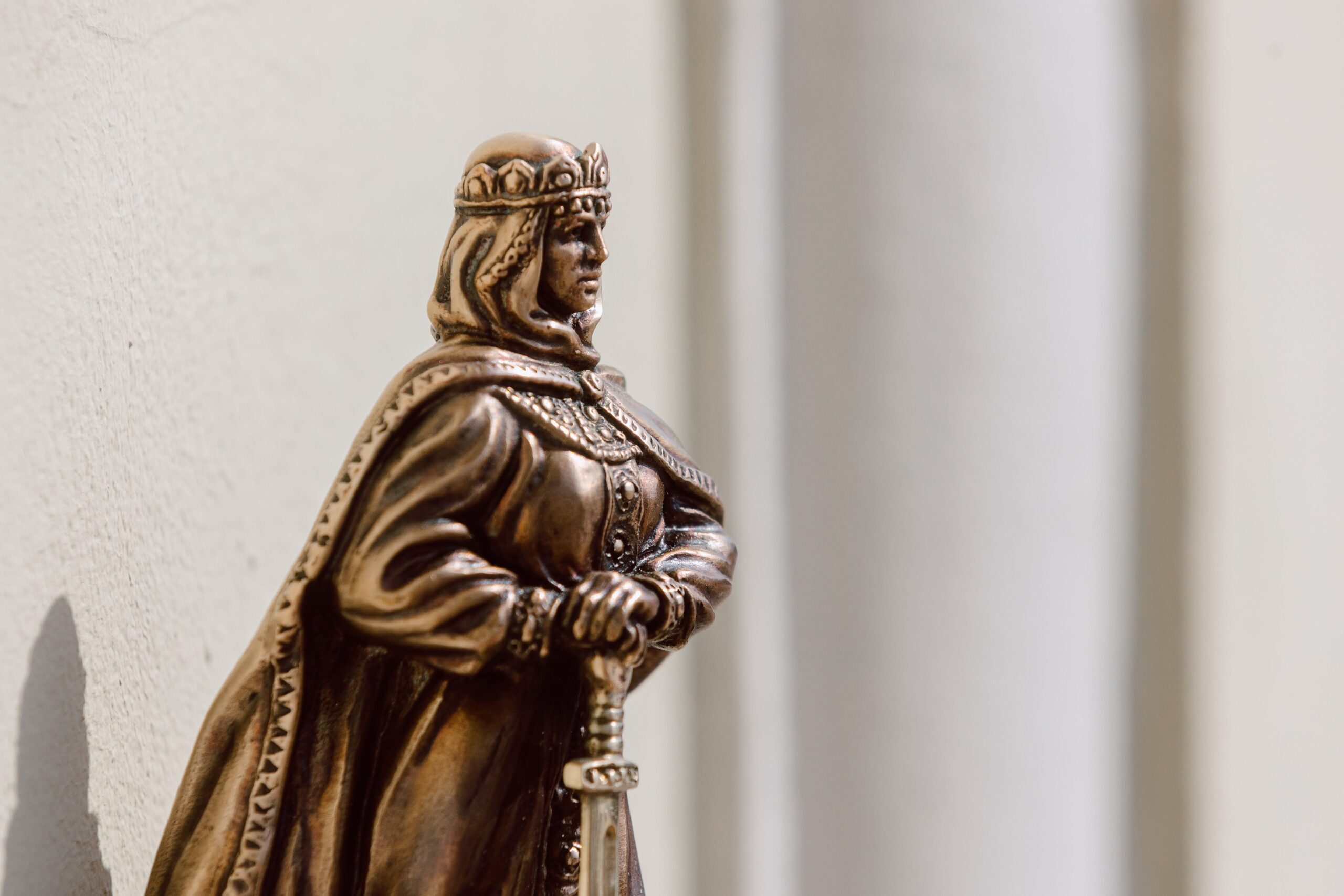 У Києві відкрили нову мініскульптуру проєкту «Шукай!», що розкриває головний секрет пам’ятника княгині Ользі