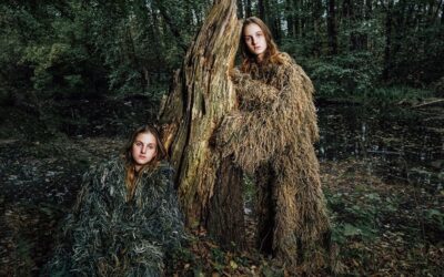 Українська фотографка Олена Гром представила мультимедійний проєкт «Мавки. Камуфляж»