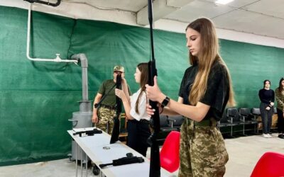 Верховна Рада оновила шкільний предмет «Захист України» та скасувала розподіл хлопців і дівчат