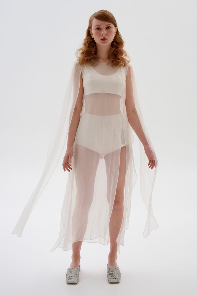 Бренд «Шипелик» випустив літню колекцію одягу «В голову напекло»