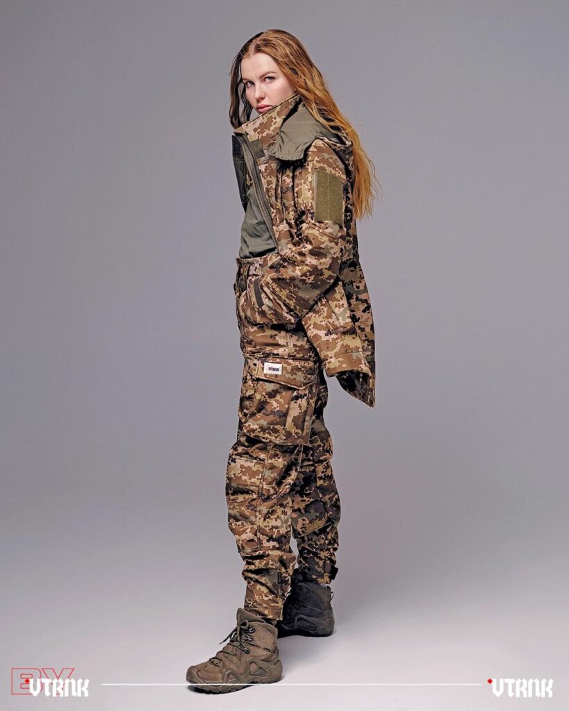 «Жіночий ветеранський рух» запустив благодійний проєкт «Гідна», щоб забезпечити захисниць зручною військовою формою