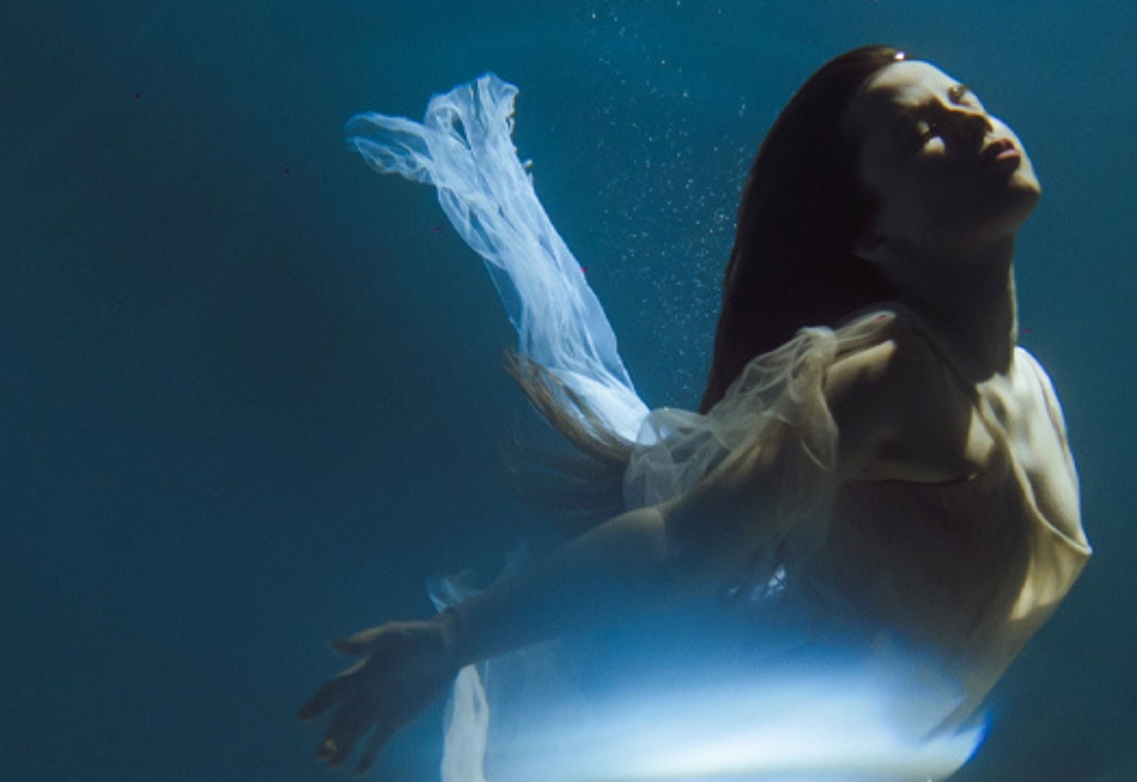 Христина Соловій випустила нову пісню «Камертон» та кліп на неї