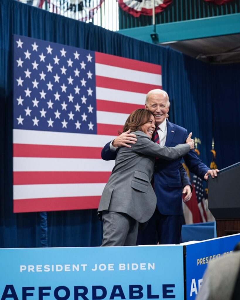 Камала Гарріс — голос боротьби за права жінок. Чи може вона перемогти Дональда Трампа?