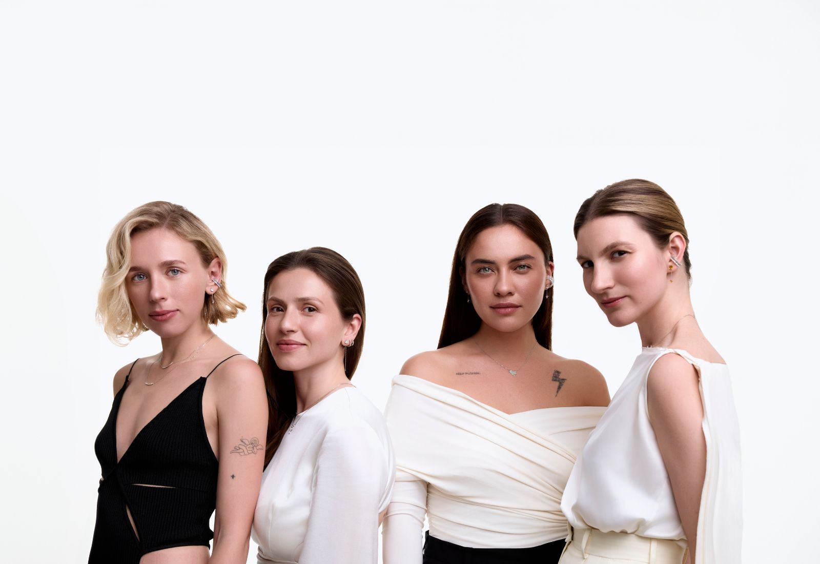 Натхнення жінками, що рухають життя. Українські бренди Only Good та ZARINA презентували спільну колекцію прикрас