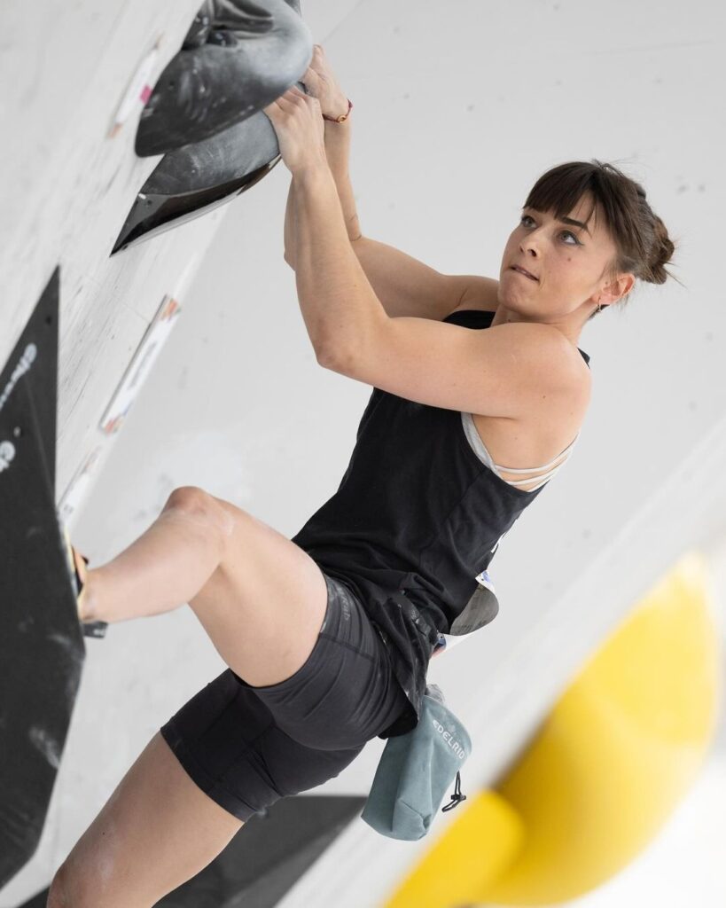 Олімпійські ігри — 2024. Хто зі спортсменок представляє Україну на змаганнях