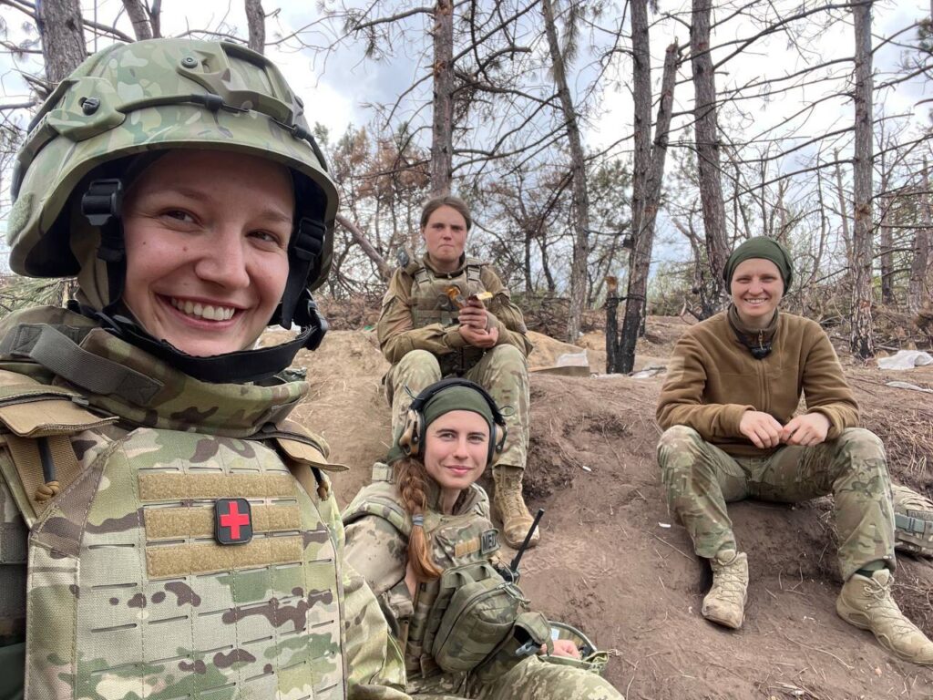 «Сила сестринства». Рух Veteranka до свого 6-річчя проведе збір на 6 мільйонів гривень