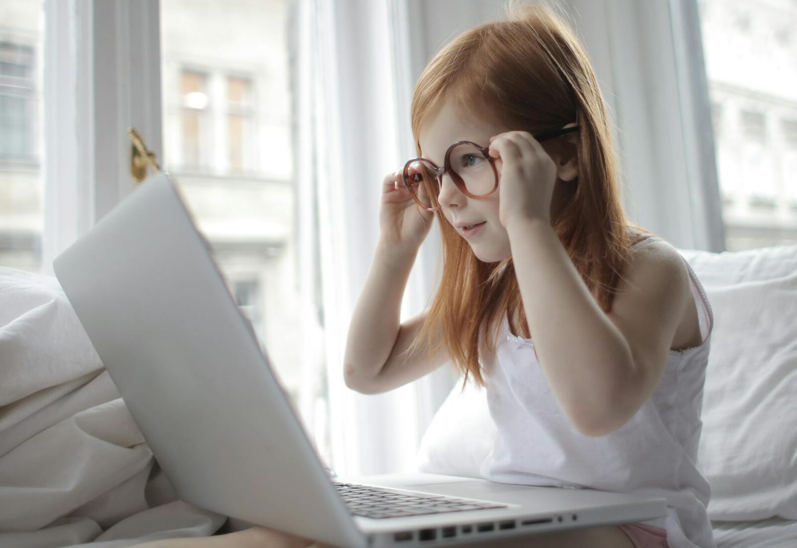 Apple звинуватили у приховуванні кількості матеріалів із зображенням насильства над дітьми на своїх платформах