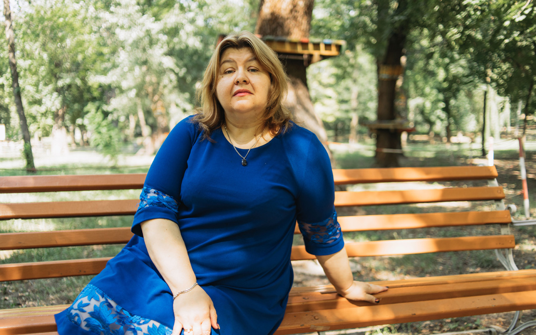 «‎За два роки роботи жодному волонтеру, жодній людині ми не сказали “‎Ні”». Історія керівниці шелтеру в Ясногірці Олени Спрогіс