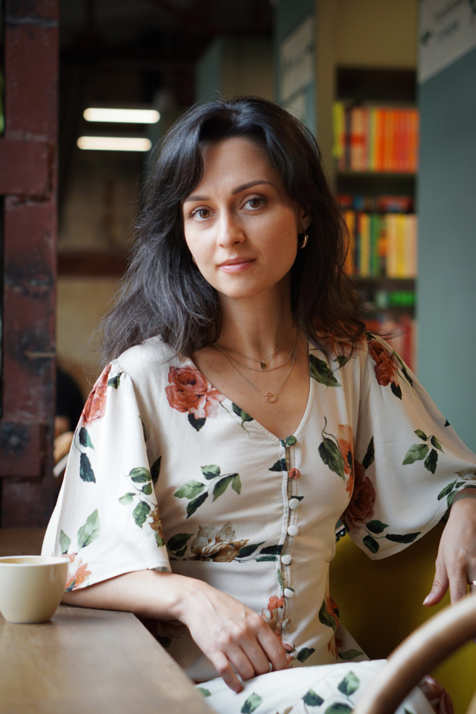 Від букблогерки до видавчині. Алла Комарова про видавництво «Уроборос»