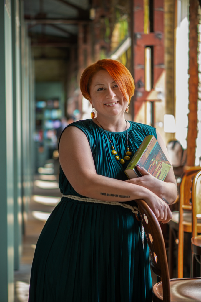 Від букблогерки до видавчині. Алла Комарова про видавництво «Уроборос»