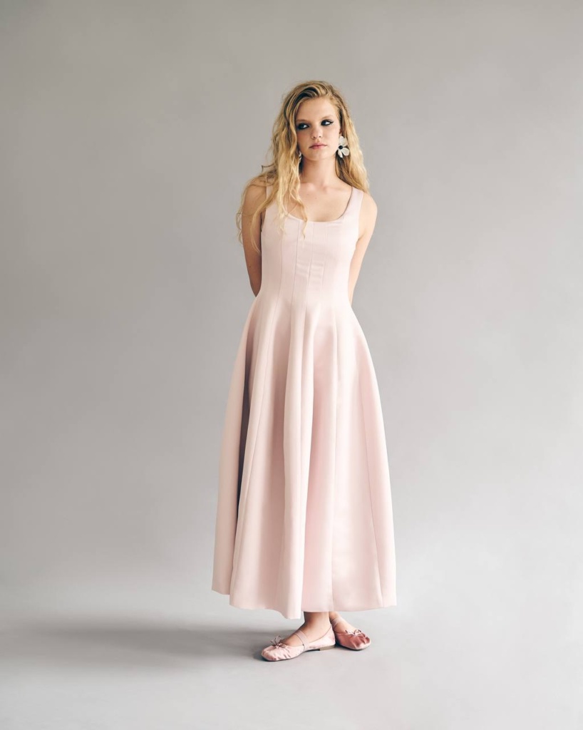 Бренд PIRNAY випустив нову колекцію URBAN SWAN, присвячену жіночій ніжності та прихованій силі