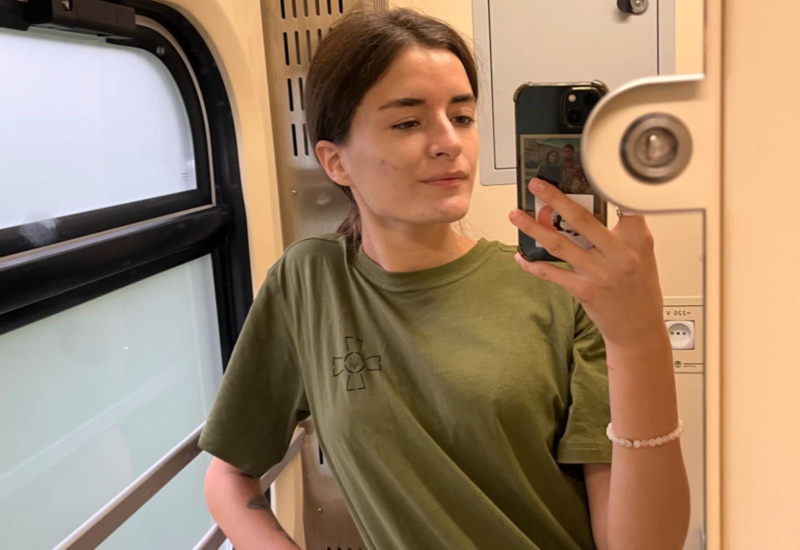 Молодша сестра Героя України Дмитра «Да Вінчі» Коцюбайла долучилася до лав ЗСУ