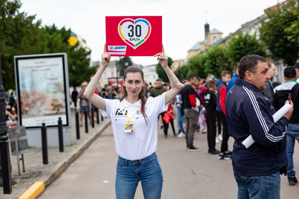 «Ми зростаємо в кризових ситуаціях. У такі моменти ти або вигрібаєш, або ні». Засновниця Drive Hub Яна Костевич про особисті виклики, перемоги й навчання для водійок 3 «Ми зростаємо в кризових ситуаціях. У такі моменти ти або вигрібаєш, або ні». Засновниця Drive Hub Яна Костевич про особисті виклики, перемоги й навчання для водійок