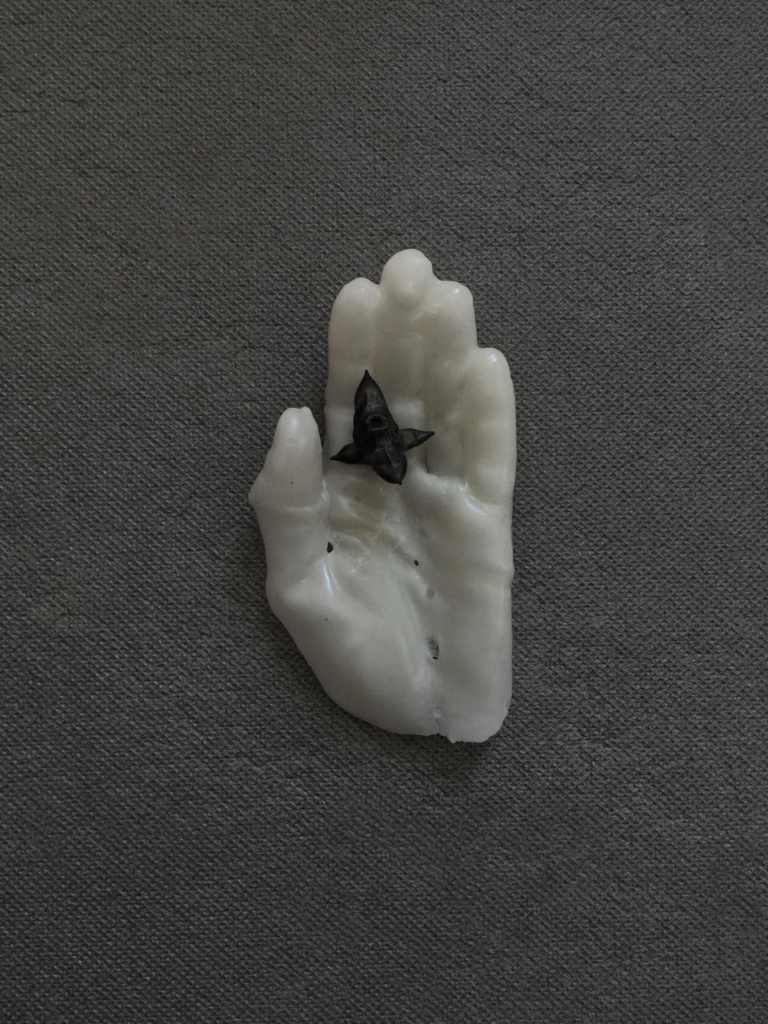 «Плин, що несе нас проти течії». У Києві виставлять роботи художниць, які брали участь у резиденції під кураторством Алевтини Кахідзе