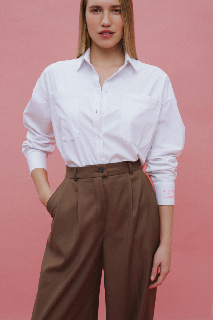 Бренд MustHave та громадські організації випустили дроп на підтримку жінок, які борються з раком грудей