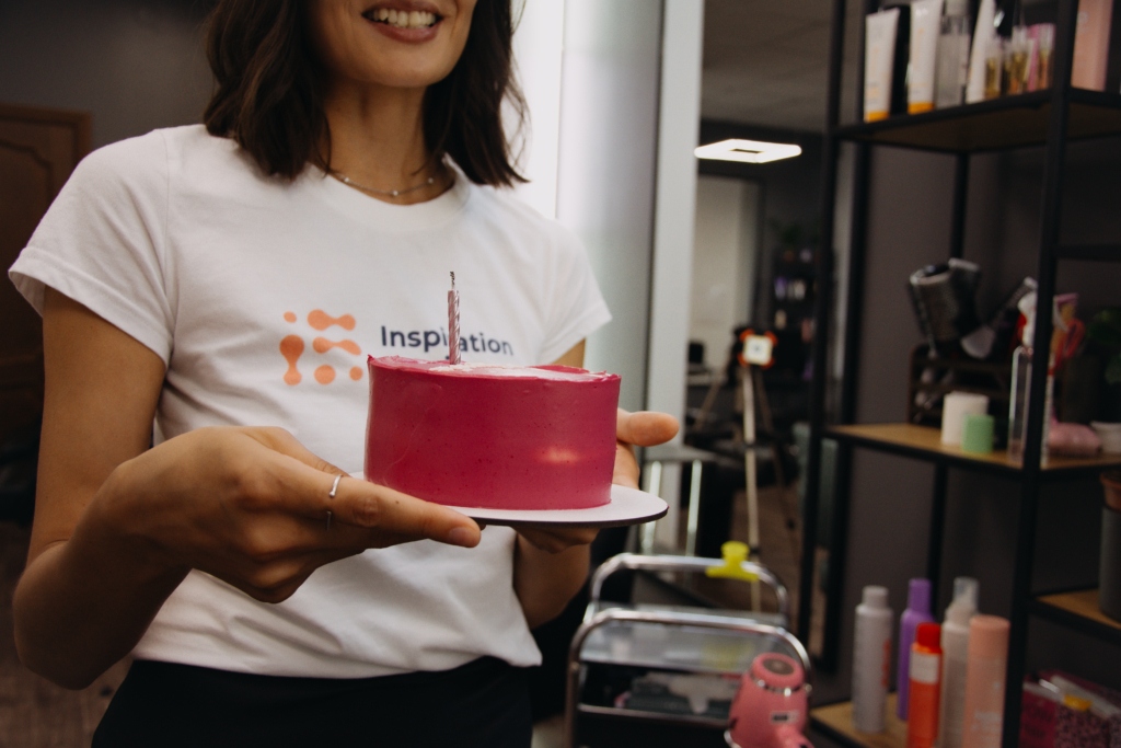 Як прийняти втрату волосся під час хімієтерапії: Історія проєкту Goodbye Hair 