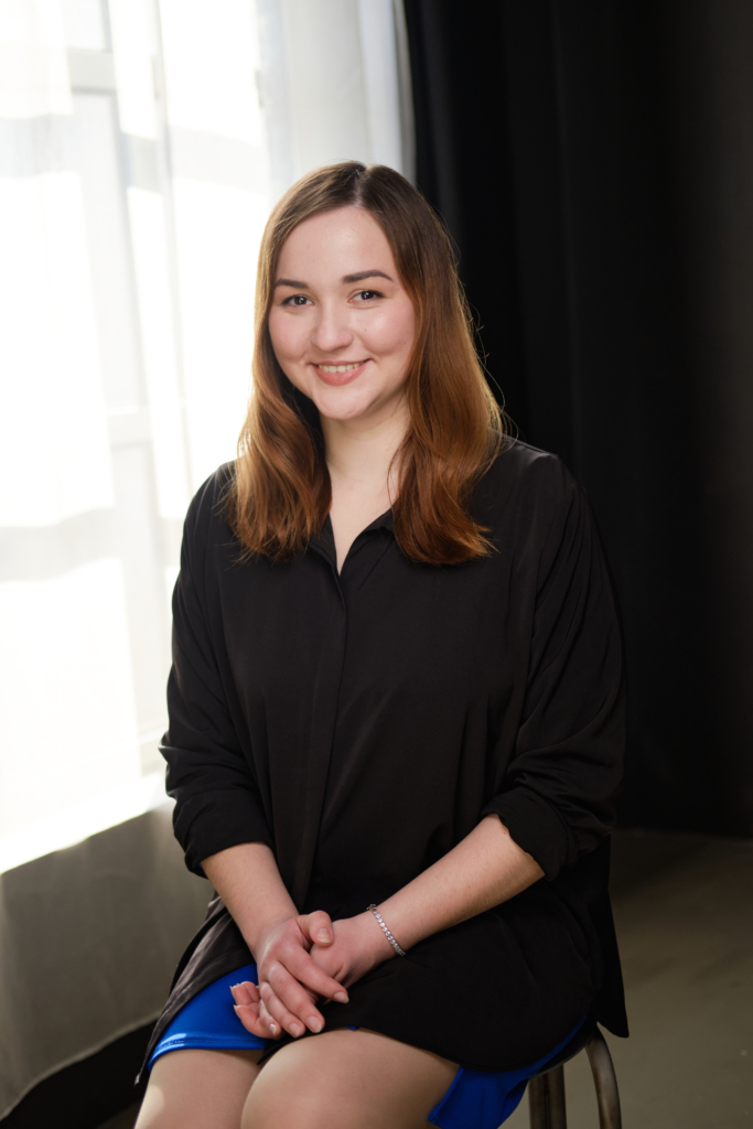 «Алхімія в моїй книжці — не дар, а ремесло»: Ярина Каторож про письменництво та роман «Алхімія свободи»