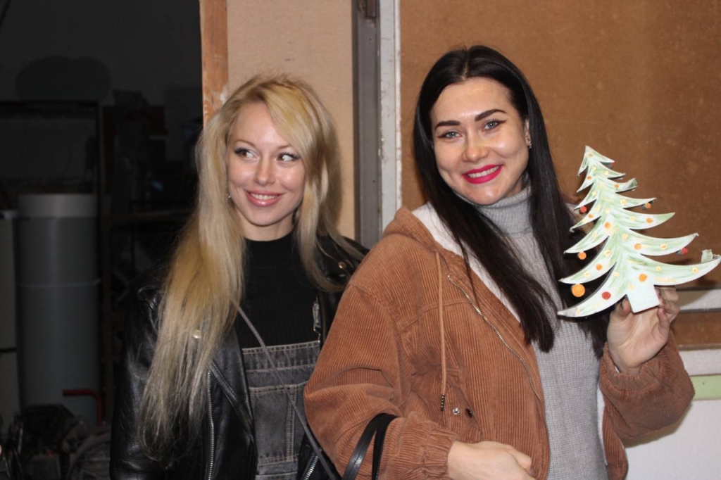 «Ми не тільки на кухні вміємо працювати»: Як миколаївська підприємиця допомагає жінкам опанувати програмне керування верстатами