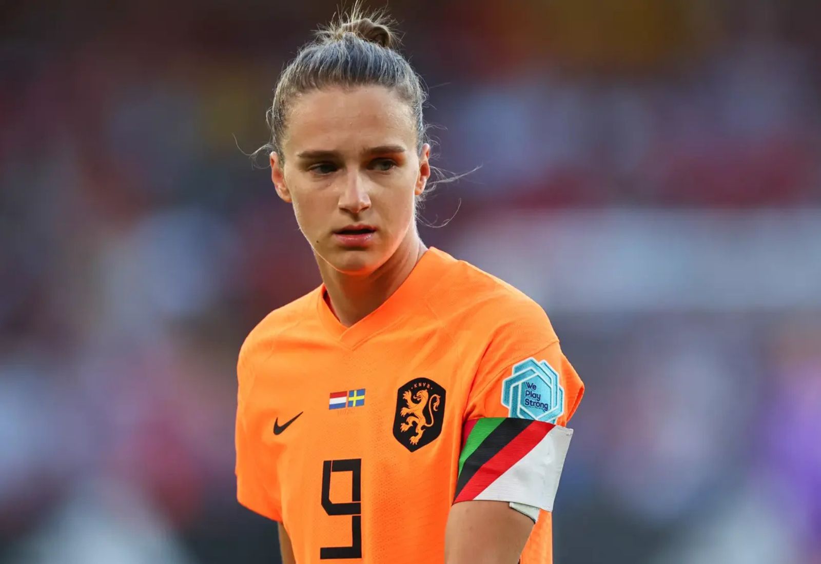 «Це середній палець для жіночого футболу». Понад 100 гравчинь виступили проти угоди ФІФА з нафтовою компанією із Саудівської Аравії