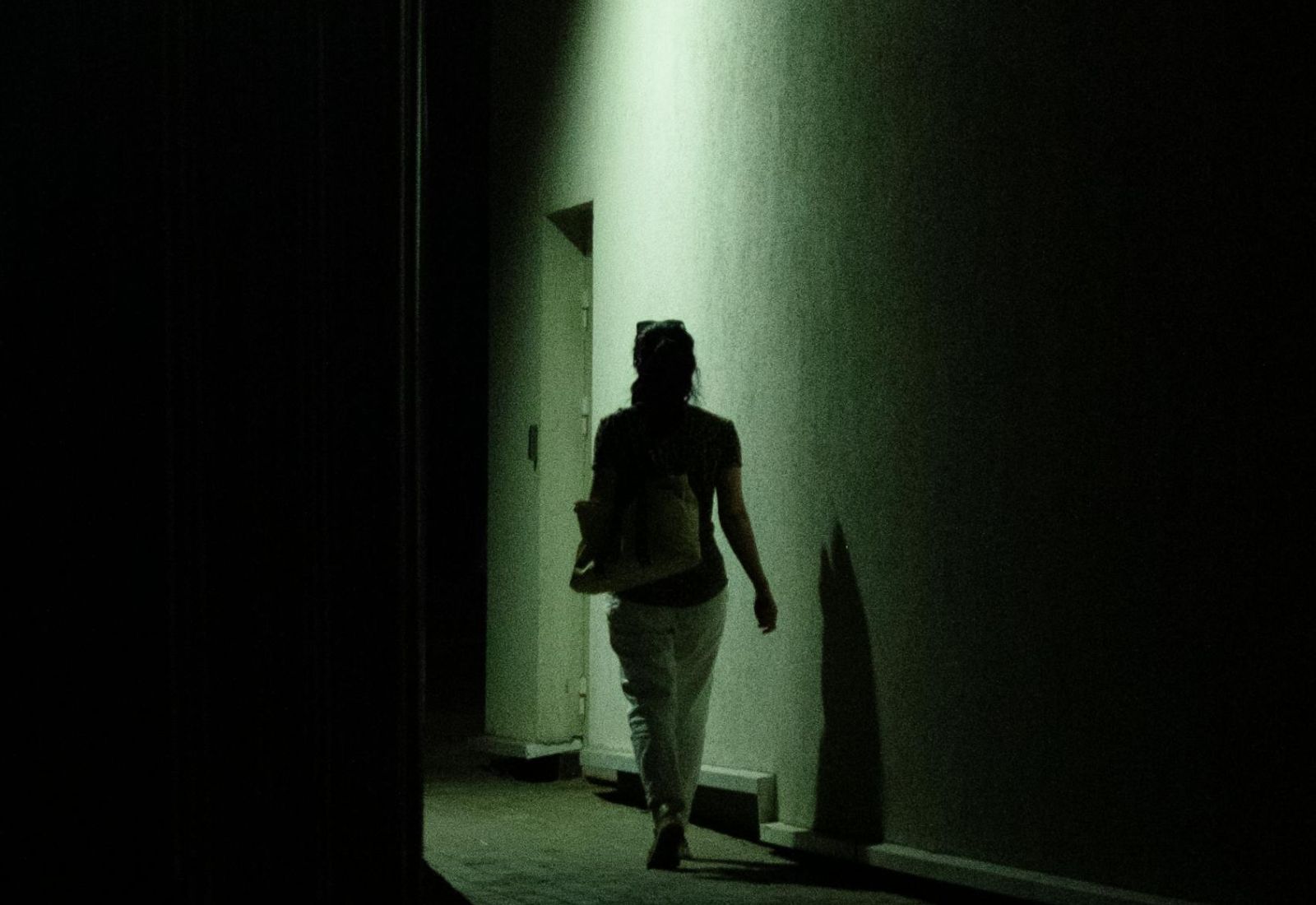 В Україні можуть впровадити покарання за сталкінг