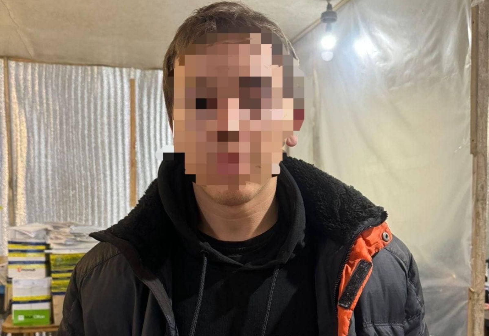 На Харківщині 17-річний хлопець вдарив дівчину по голові цеглою, зґвалтував і намагався спалити