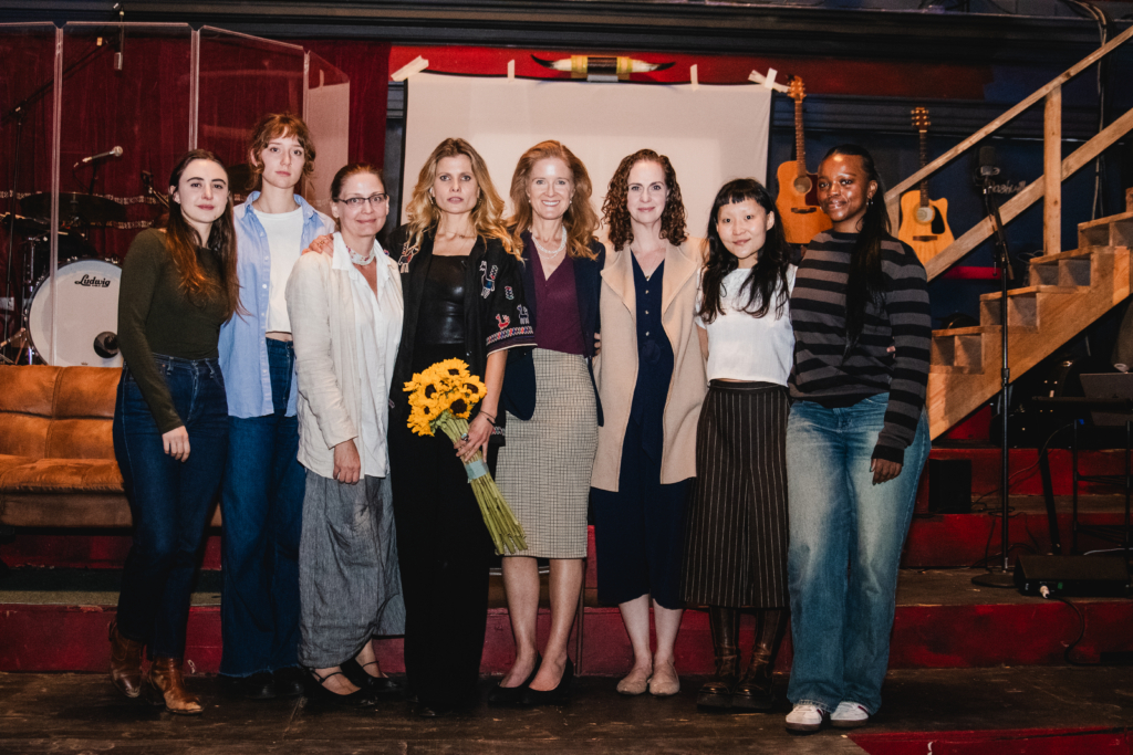 У Нью-Йорку провели благодійні театральні читання щоденників українок про досвід переживання війни