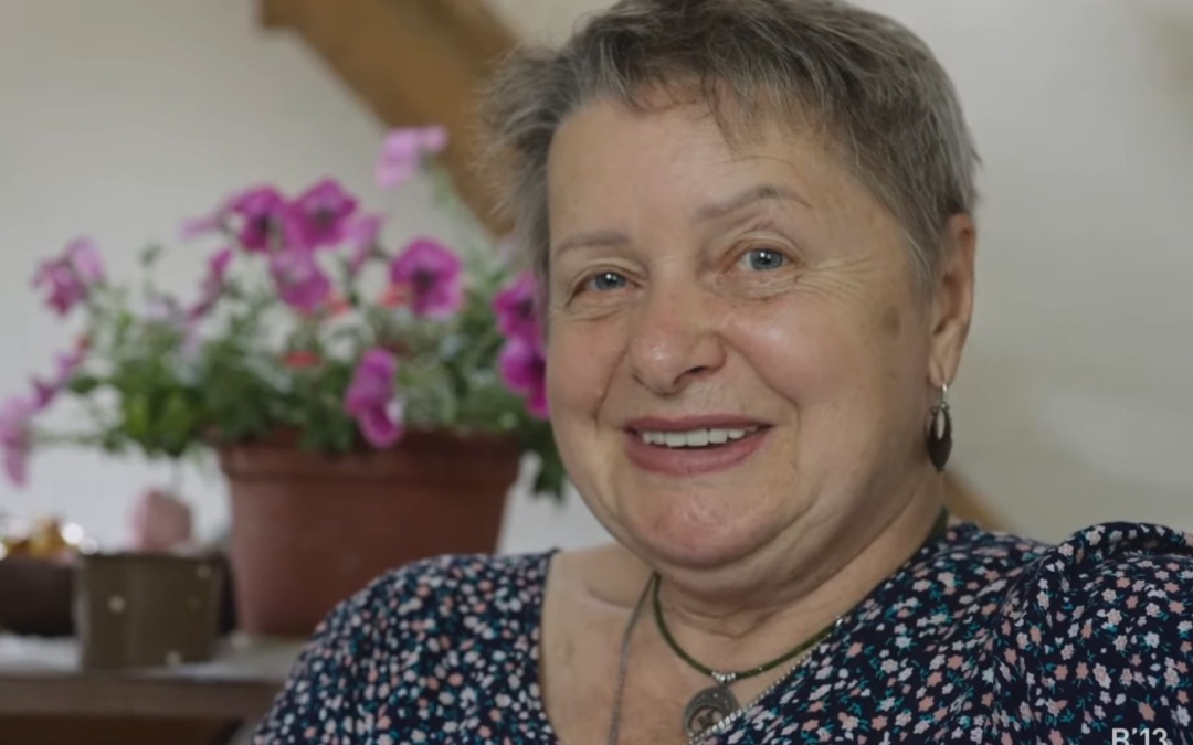 Вийшов новий фільм із документального циклу «Фортеця Маріуполь», присвячений 70-річній медикині полку «Азов»