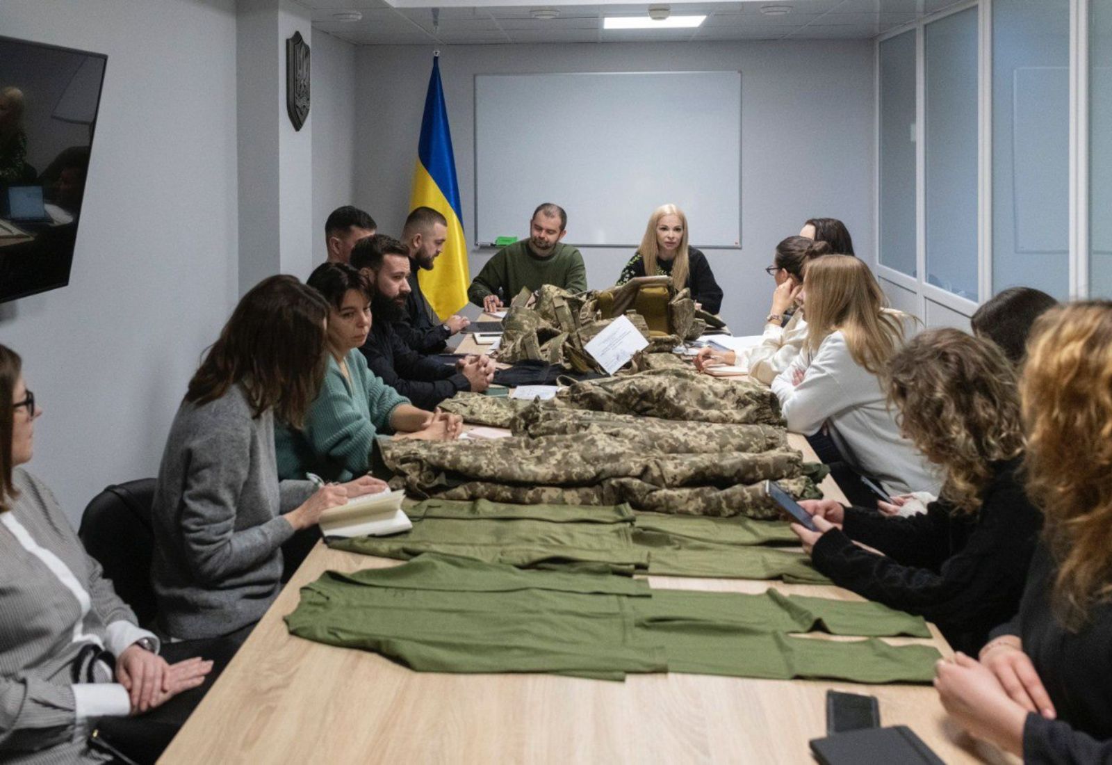 Міноборони у 2024 році закупило одяг для українських захисниць на понад 158 мільйонів гривень