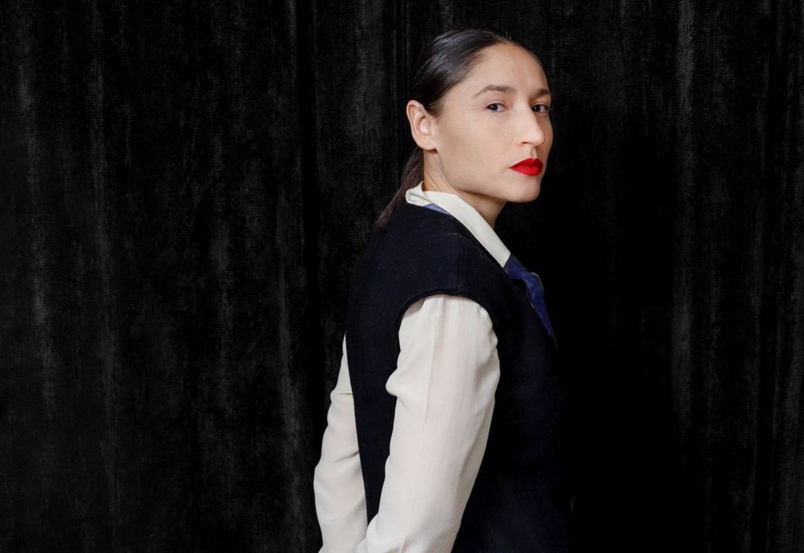 Про українську художницю Йону Тукусер, яка досліджує тему Голодомору, зняли документальний фільм