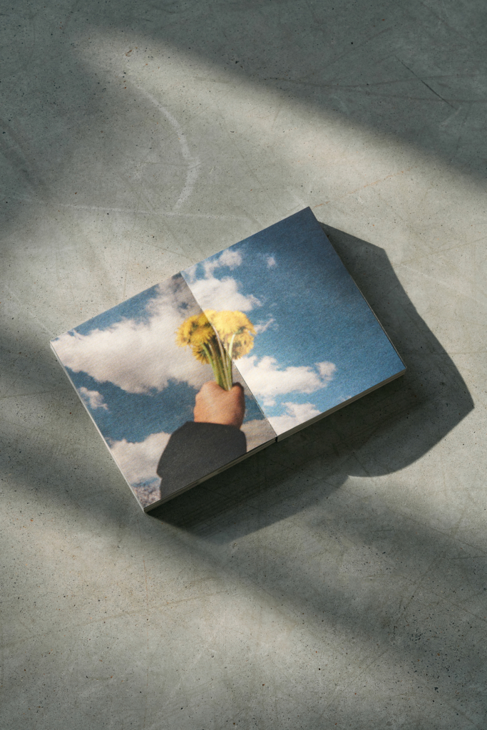 Behind Blue Eyes випустив збірку фотографій, зроблених дітьми у прифронтових і деокупованих селах України