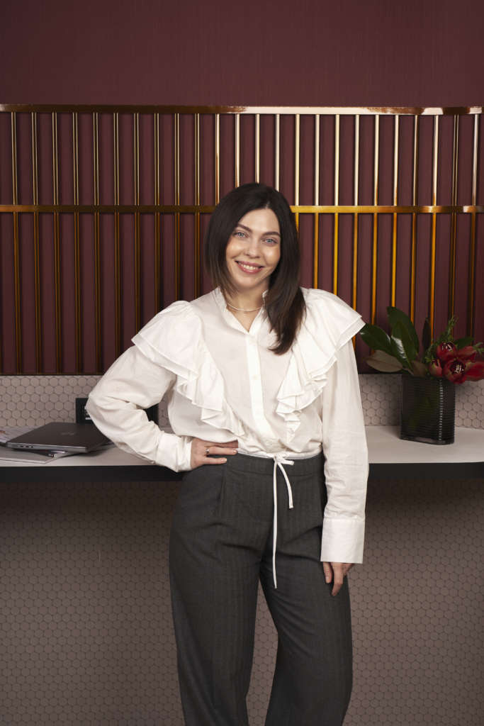 «Магія стається, коли консультуєш серцем, маючи спеціальні навички»: 15 запитань до психотерапевток