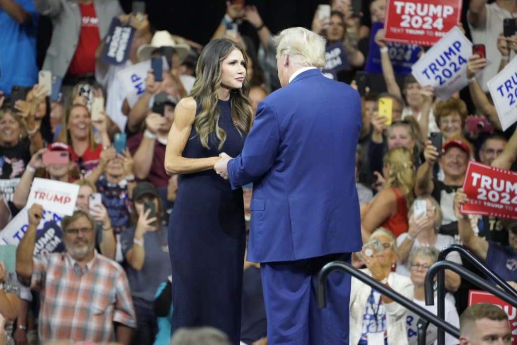 Трамп ненавидить жінок, але призначає їх на топпосади. Розповідаємо про сім політикинь нового уряду та адміністрації США