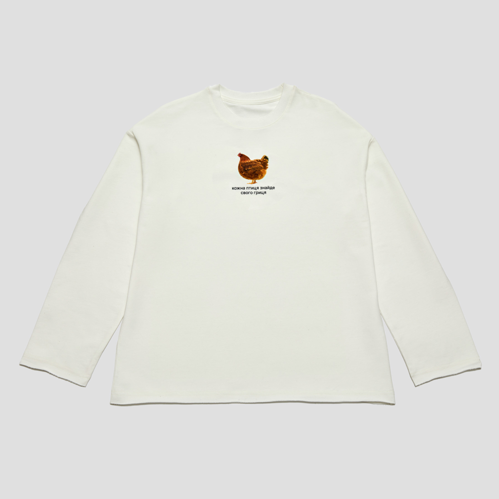 «Мудрі та смішні». Platfor.ma створила колекцію лонгслівів з українськими прислівʼями та приказками