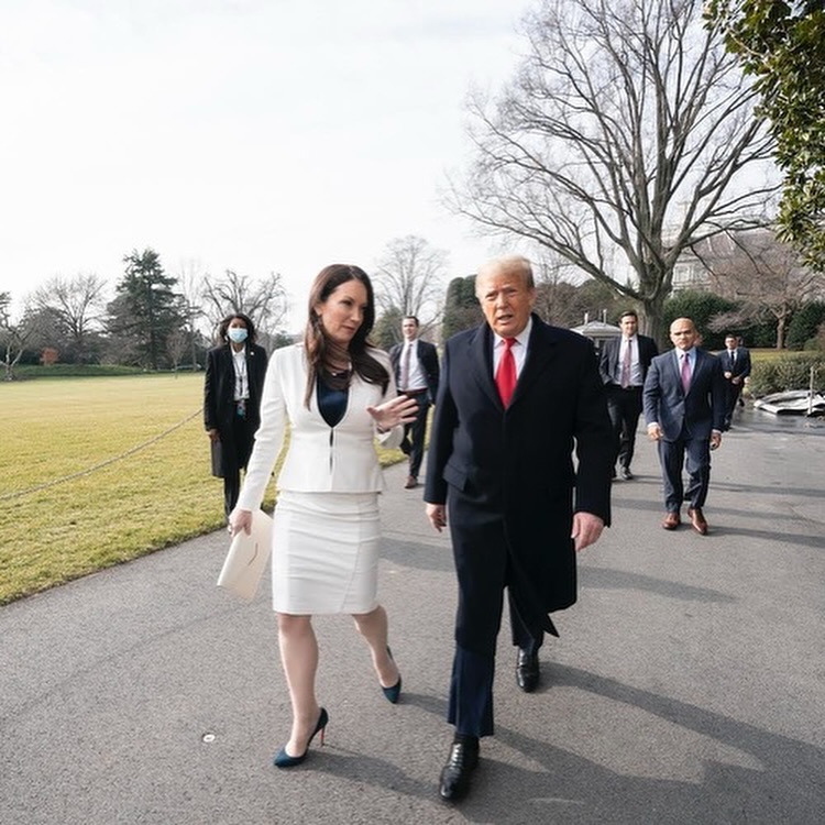 Трамп ненавидить жінок, але призначає їх на топпосади. Розповідаємо про сім політикинь нового уряду та адміністрації США