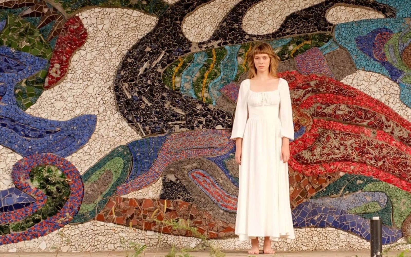 У Києві збирають підписи під петицією про збереження мозаїчного панно Алли Горської на будівлі ресторану «Вітряк»